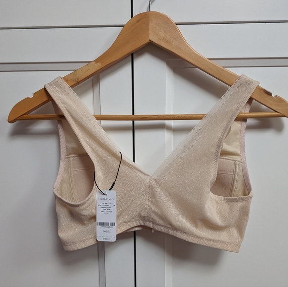 Understance Front Close Bras NWT - 30 B/C - Picture 6 of 7